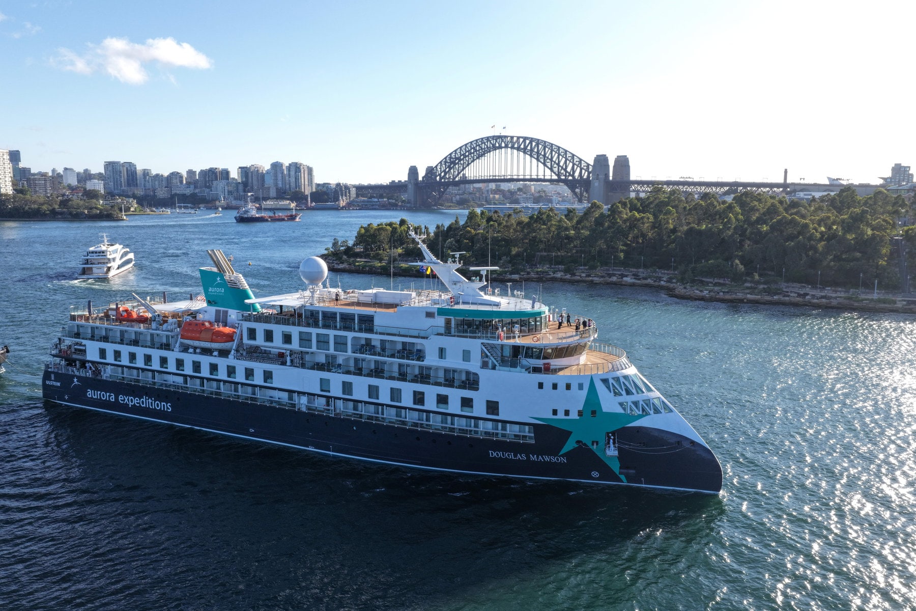 Douglas-Mawson-Arrives-in-Sydney-James-Morgan-7