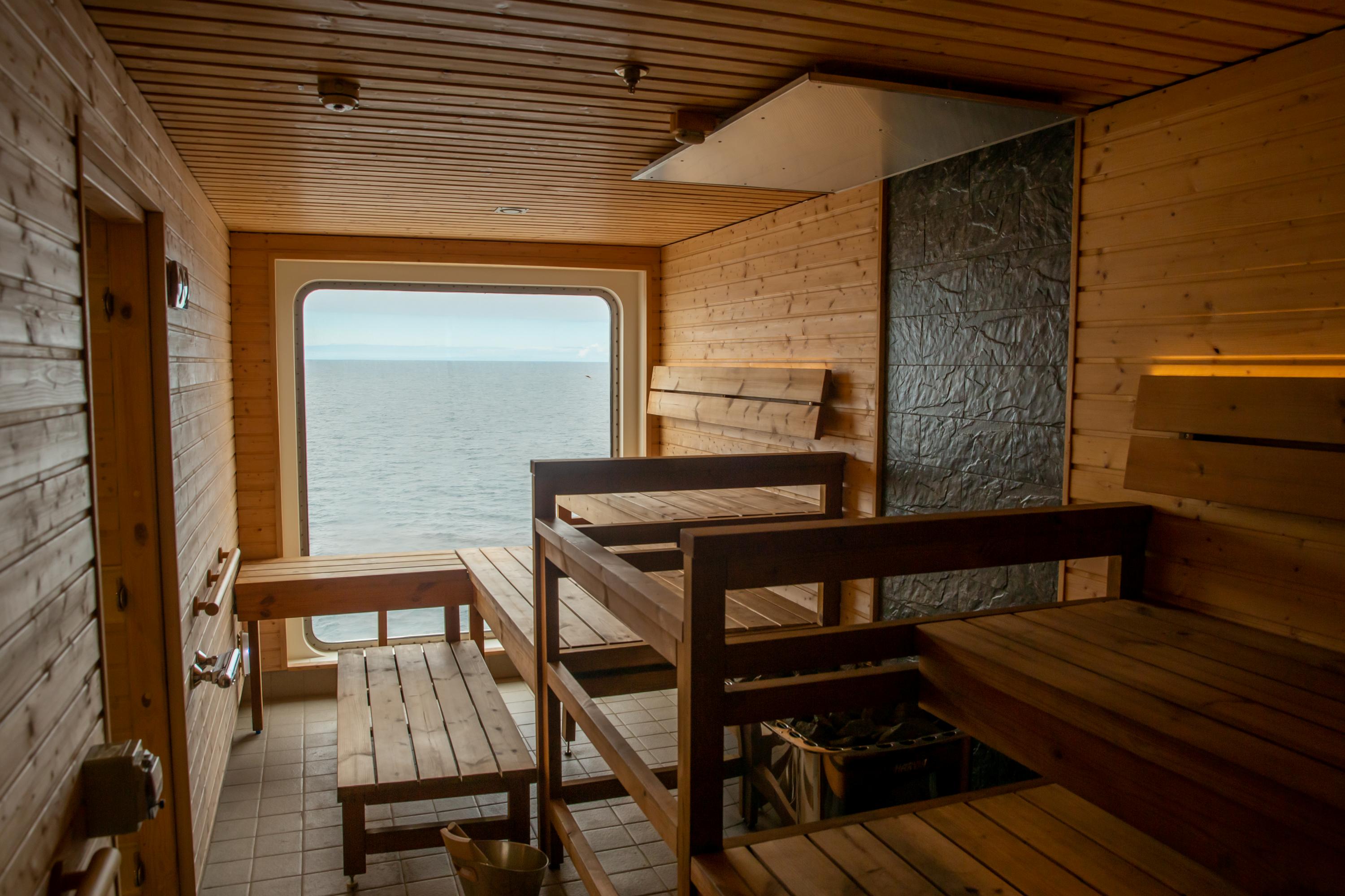 Sauna und Wellness an Bord der Sylvia Earle Polarkreuzfahrt mit der Sylvia Earle: Die Sauna